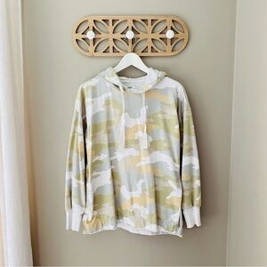 aerie Pullover Camo Hoodie Green Sz Small